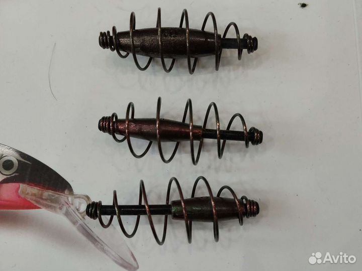 Кормушка пружина