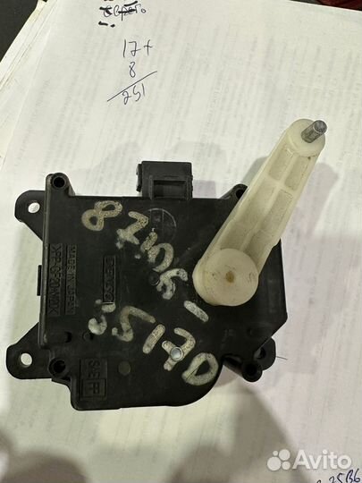 Мотор заслонки отопителя салона toyota prado