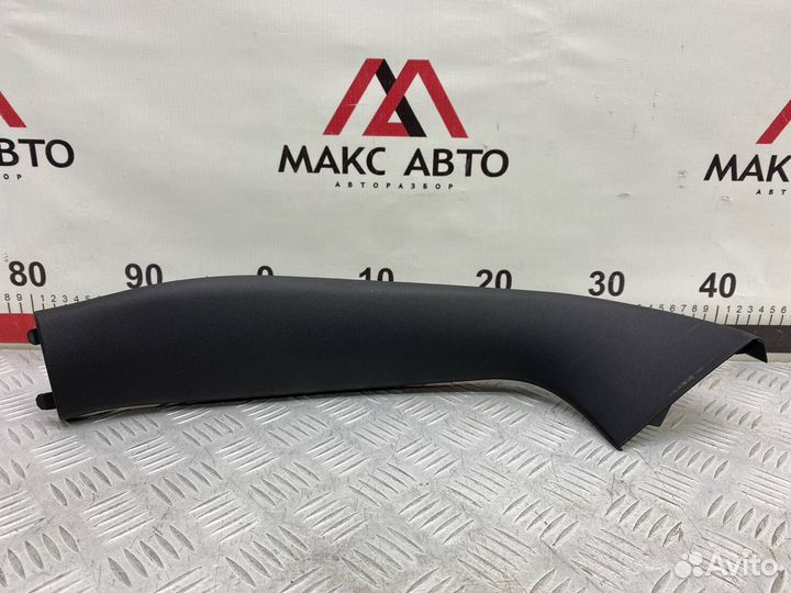 Б/У обшивка багажника (обшивка салона) задний