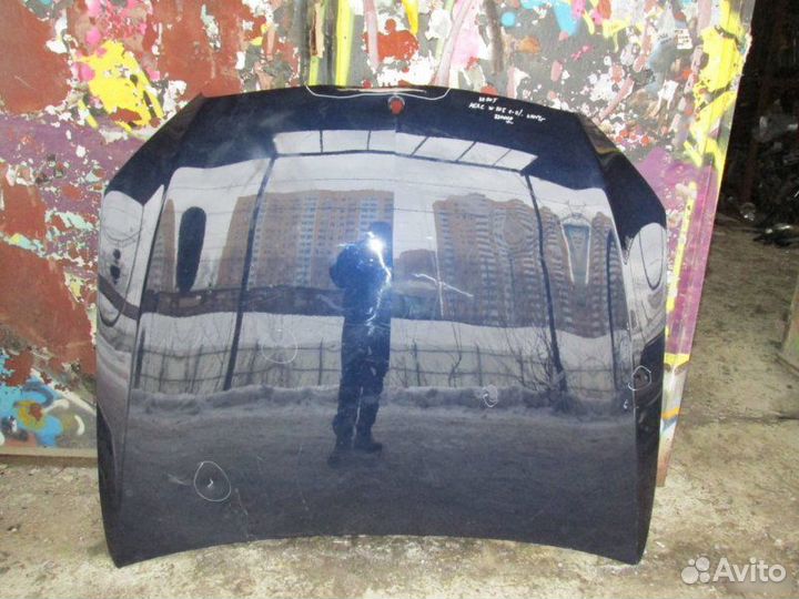 Капот бу оригинал Mercedes Benz 205