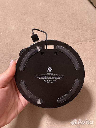 Зарядное устройство на iPhone