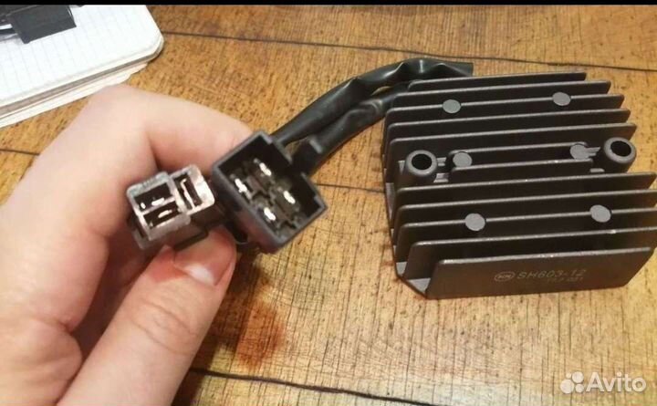 Реле регулятор honda CB400 x4 steed shadow vfr800