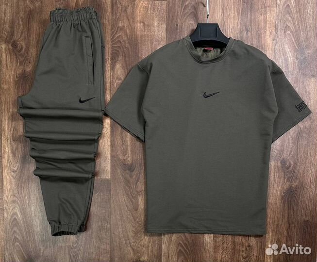 Спортивный костюм Nike футболка + штаны