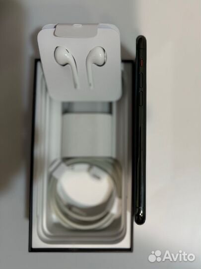 iPhone 11 Pro, 64 ГБ