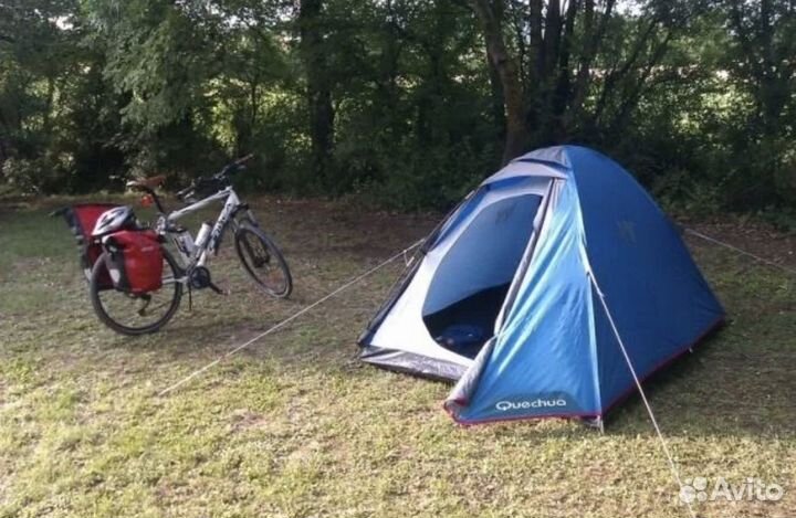 Палатка туристическая трекинговая Quechua T2