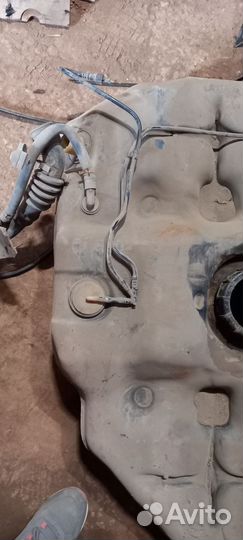 Бензобак Nissan Almera N16