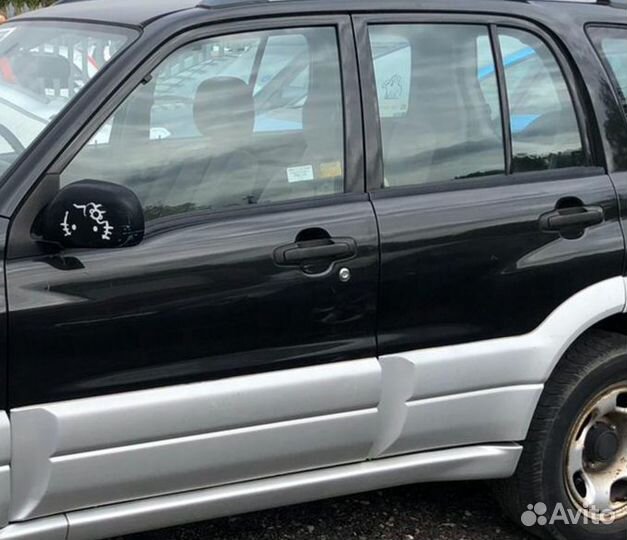 Двери левые Сузуки Гранд Витара и др детали