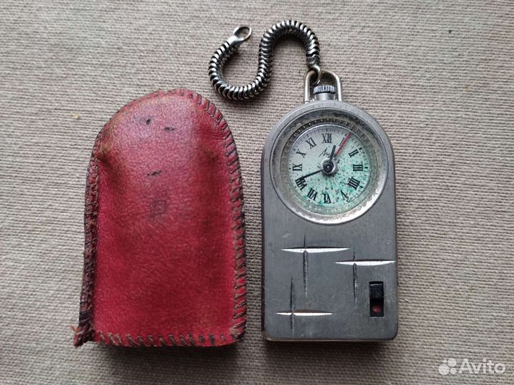 Часы- брелок Луч СССР