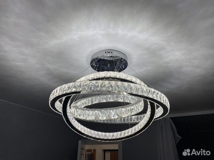 Люстра хрустальная