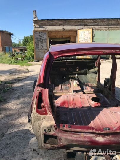 Крыло заднее четверть лев renault sandero 1 1.6 мт