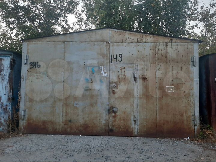 Гараж, > 30 м²