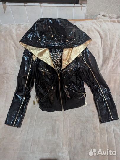 Куртка женская черная лаковая