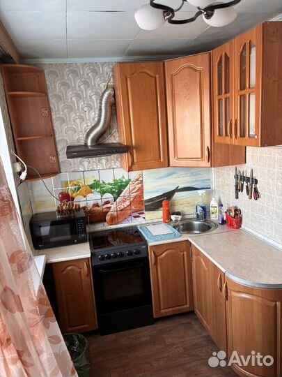 Кухонный уголок и стол