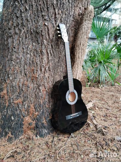 Гитара новая