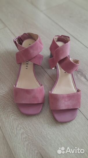 Босоножки женские 37 размер