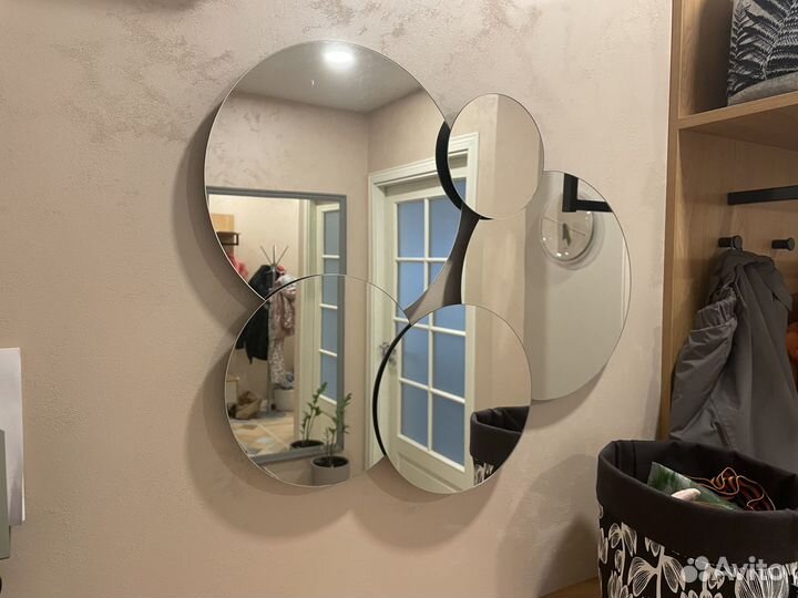 Интерьерное зеркало Umbra Cumulus