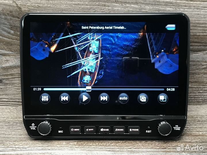 Магнитола на Hyundai i30 с камерой заднего вида