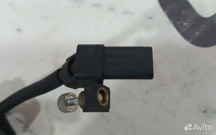 Датчик положения коленвала б/у для Chevrolet Cruze