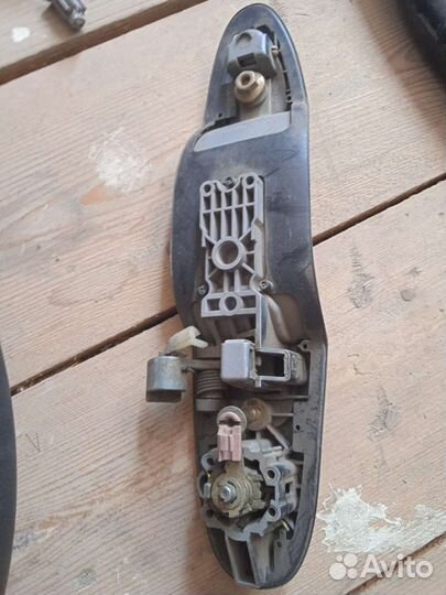 Ручка двери передняя левая mazda mpv