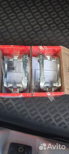 Скоба суппорта