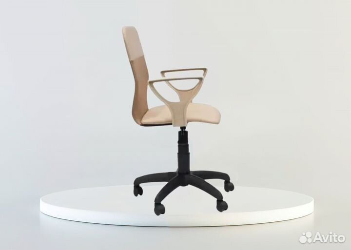 Офисное кресло Элегия М1