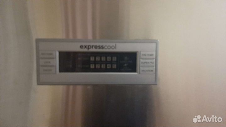 Холодильник бу лджи, на запчасти или под ремонт