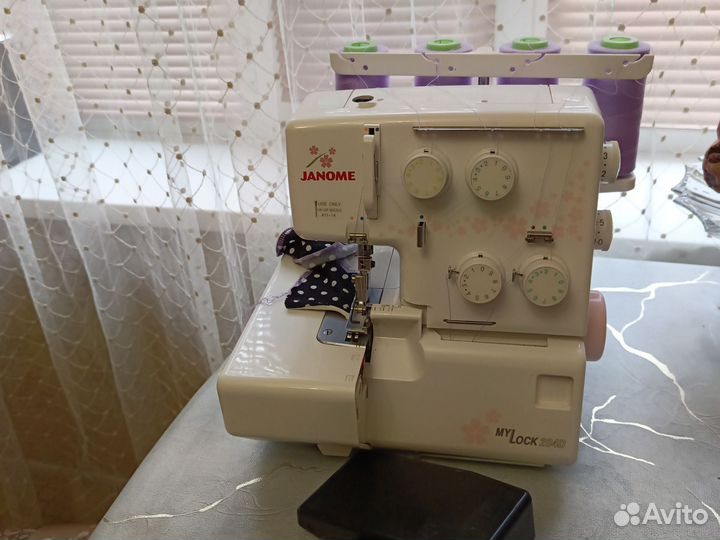 Оверлок janome