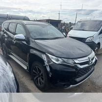 Mitsubishi Pajero Sport 2.4 AT, 2018, битый, 150 000 км, с пробегом, цена 1 450 000 руб.