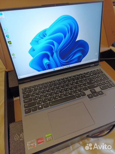 Игровой ноутбук Lenovo