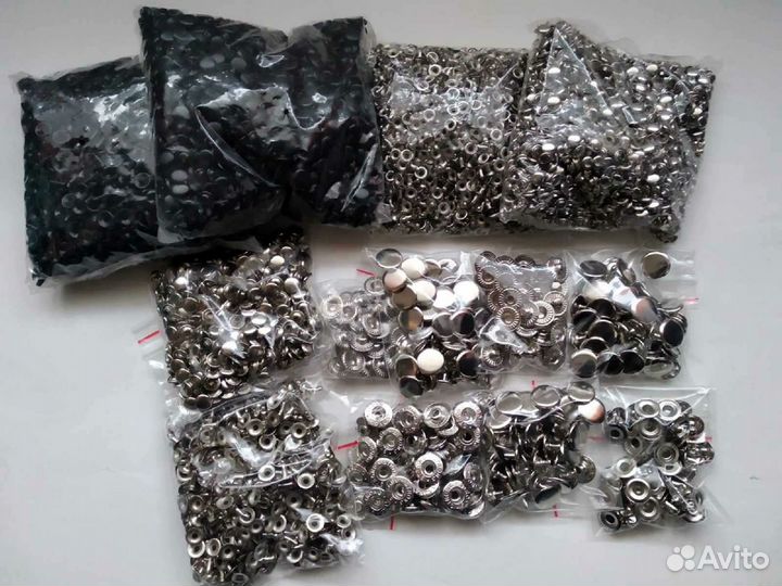 Кнопки и хольнитены