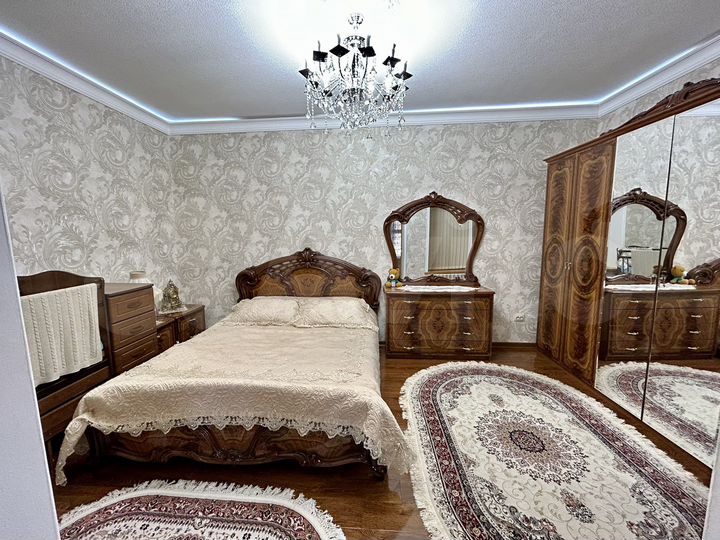 Дом 240 м² на участке 3,5 сот.