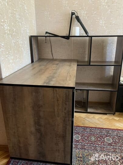 Компьютерный стол