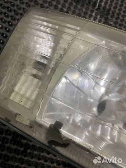 Фара галогеновая передняя правая Nissan Sunny FB15