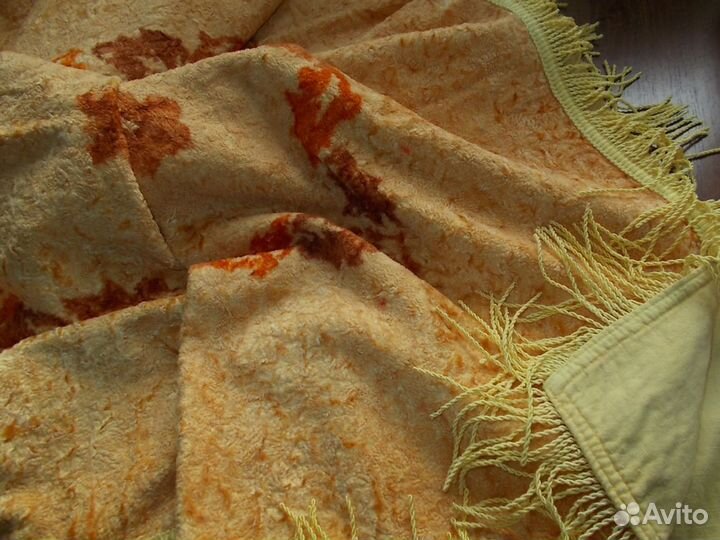 Скатерть плюшевая- винтаж. СССР