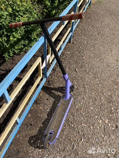 Трюковой самокат