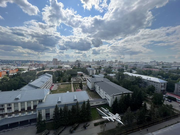 4-к. квартира, 130 м², 13/15 эт.