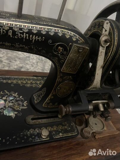 Антикварная Швейная машинка