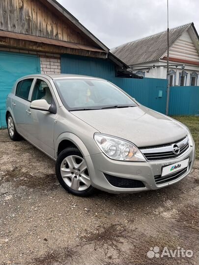 Opel Astra 1.4 МТ, 2010, 200 000 км