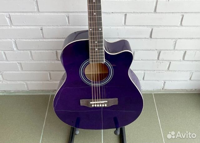 Акустическая гитара
