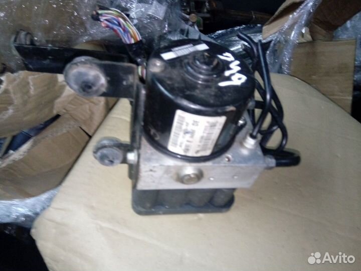 8M512C405AA Блок ABS ford focus 2 2,0