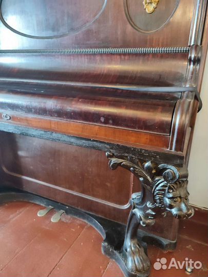 Пианино старинное антикварное