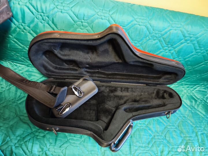 Футляр,кофр,чемодан для саксофона альта Bam France