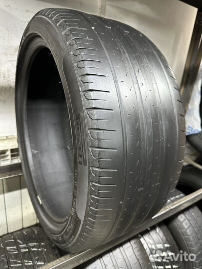 Pirelli Cinturato P7 275/35 R19 100Y