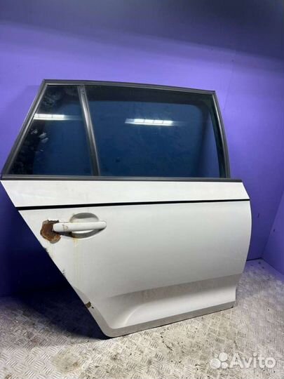 Дверь задняя правая Skoda Rapid 2014