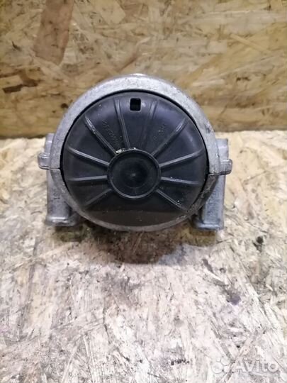 Подушка двигателя правая Audi A4 B8 1.8T CAB