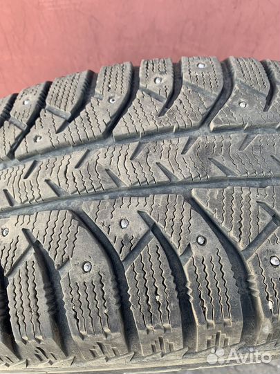 Bridgestone Ice Cruiser 7000 235/65 R17 108