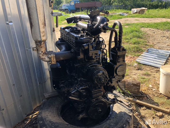 Двигатель д240