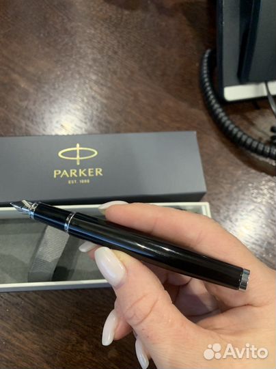 Перьевая ручка Parker
