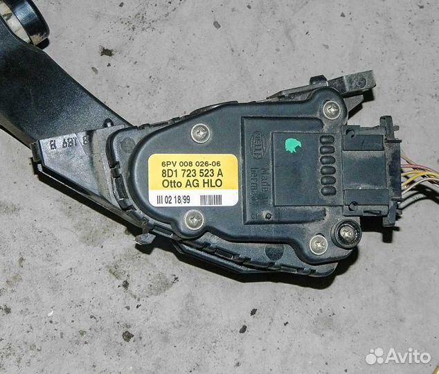 Педаль газа электронная Audi A6 C5 2.4 АКПП