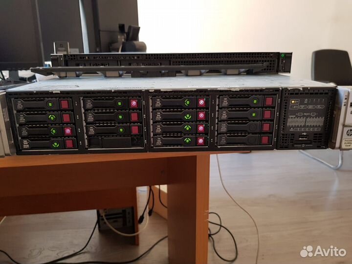 Сервер HP proliant dl380p g8